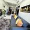 Executive Gem beside Malls and Bars at Uptown BGC - Manila