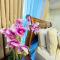 Executive Gem beside Malls and Bars at Uptown BGC - Manila