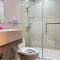 Executive Gem beside Malls and Bars at Uptown BGC - Manila