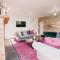 Dimby Cottage Beautifully Restored Heritage Home