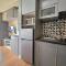 Apt Casa De Parco Studio Tema Gray With Wifi, Pool and Netflix