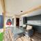 Qafqaz Suite Wood Stack