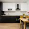 Komfortowy Apartament dla 4 osób z Parkingiem by Noclegi Renters