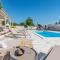 Holiday Home LaMar - with heated pool and whirlpool - Raštević