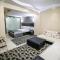 HALLEY OTEL