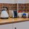 Spacious 2-Bedroom Condo With Free Parking On Site