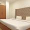 Hotel Lake View - Near Sukhna Lake