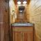 Rustic Modern Cabin with Hot Tub near rafting and Great Smokey Mountains - 布赖森城