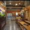 Rustic Modern Cabin with Hot Tub near rafting and Great Smokey Mountains - 布赖森城