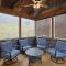 Rustic Modern Cabin with Hot Tub near rafting and Great Smokey Mountains - 布赖森城
