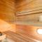 City center apartment with free parking and sauna