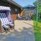 Blockhaus _ grosse Terrasse mit St