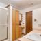 Flathead Lake Views Scenic and Spacious Retreat!