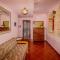 Private Art Studio 50m from sea (1-4 per)