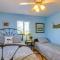 Waterfront Cedar Key Duplex Home Grill and Dock!