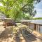 Big Pine Island Lake Cottage with Boat Dock and Kayaks - Belding