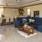 Vale View Manor - Saint Philip