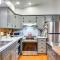 Modern Cabin in Lake Placid with Mountain Views! - ليك بلاسيد