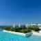 Marítima Golf Apartment Steps from the Beach