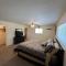 Redding 3 Bedroom with a Pool - ريدينغ