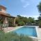 Villa de charme avec piscine en plein cœur du Var
