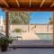 Stylish Mid-Century Oasis with Pool - توسان