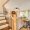 Spacious Rustic Helen Abode about half Mi From Tubing! - 海伦