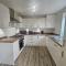Modern Comfy 3 Bed Home - Free 2 space driveway and free road parking - 德比