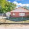 Cozy 1 Bed 1 Bath Home with Garage and Fenced Yard - Wichita