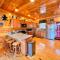 * *Luxury 4 Bdrms, Views, Theater, Arcade, Firepit - 加特林堡