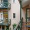 Family Terrace Home Close to Oxford Street and CBD