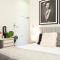 Charming Studio With Balcony in Inner-City Glebe - Sidney