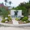 Costa Liz Island Resort - Pooc