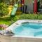 Caleta Seaview Suites - Pool & Jacuzzi