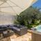 Caleta Seaview Suites - Pool & Jacuzzi