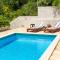 Caleta Seaview Suites II - Pool & Jacuzzi - 洛克瓦罗戈兹尼察