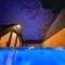 Chy Glynn. Luxury lodge with hot tub and views.