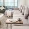 Three Bedroom in Downtown with Burj Khalifa View - Dubaj