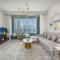 Three Bedroom in Downtown with Burj Khalifa View - Dubaj