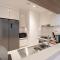 Downtown Burj Khalifa View 2BR Apartment - Dubaj