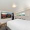 Fancy Townhome near Old Town, Breweries and River!