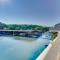 Pool and Boat Slip Available Osage Beach Condo! - Osage Beach