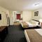 Canadian Motor Inn - Grande Prairie