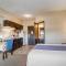 Kindersley All Suites Hotel