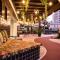 Plaza Inn Small Town Flat