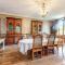 Demeure Saint Louis Historic manor, City 700m, parking,A C,Clim,WIFI, heated pool, city view