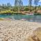 Oak Pond Retreat Stocked pond/pool table/BBQ Grill/EV Charger