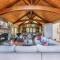 Big Horn Luxury Lodge - 4 BR w Hot Tub & Close to Lake! - Тахо-Сити