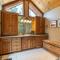 Big Horn Luxury Lodge - 4 BR w Hot Tub & Close to Lake! - Тахо-Сити