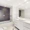 Hilton- Luxury Sky Ocean Lv27 Large Apartment
